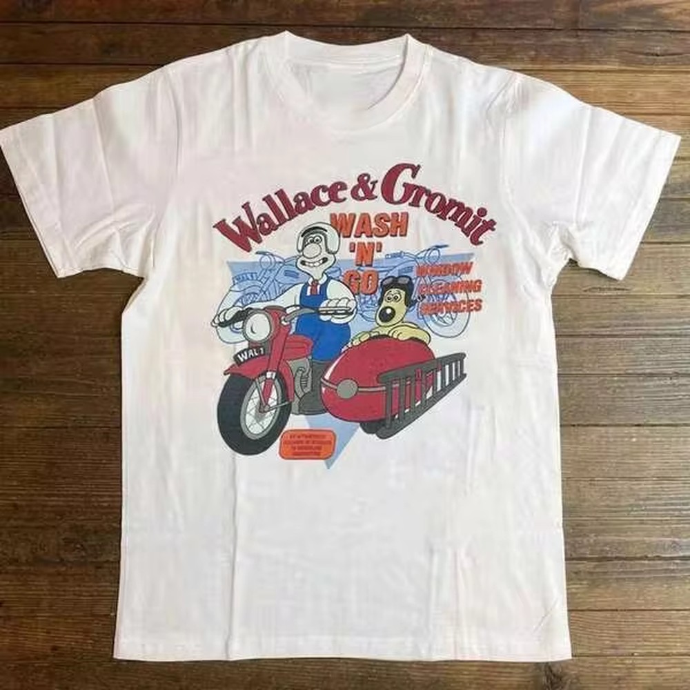Graphic Tee Oversized - Vintage Wallace & Gromit Graphic Tee