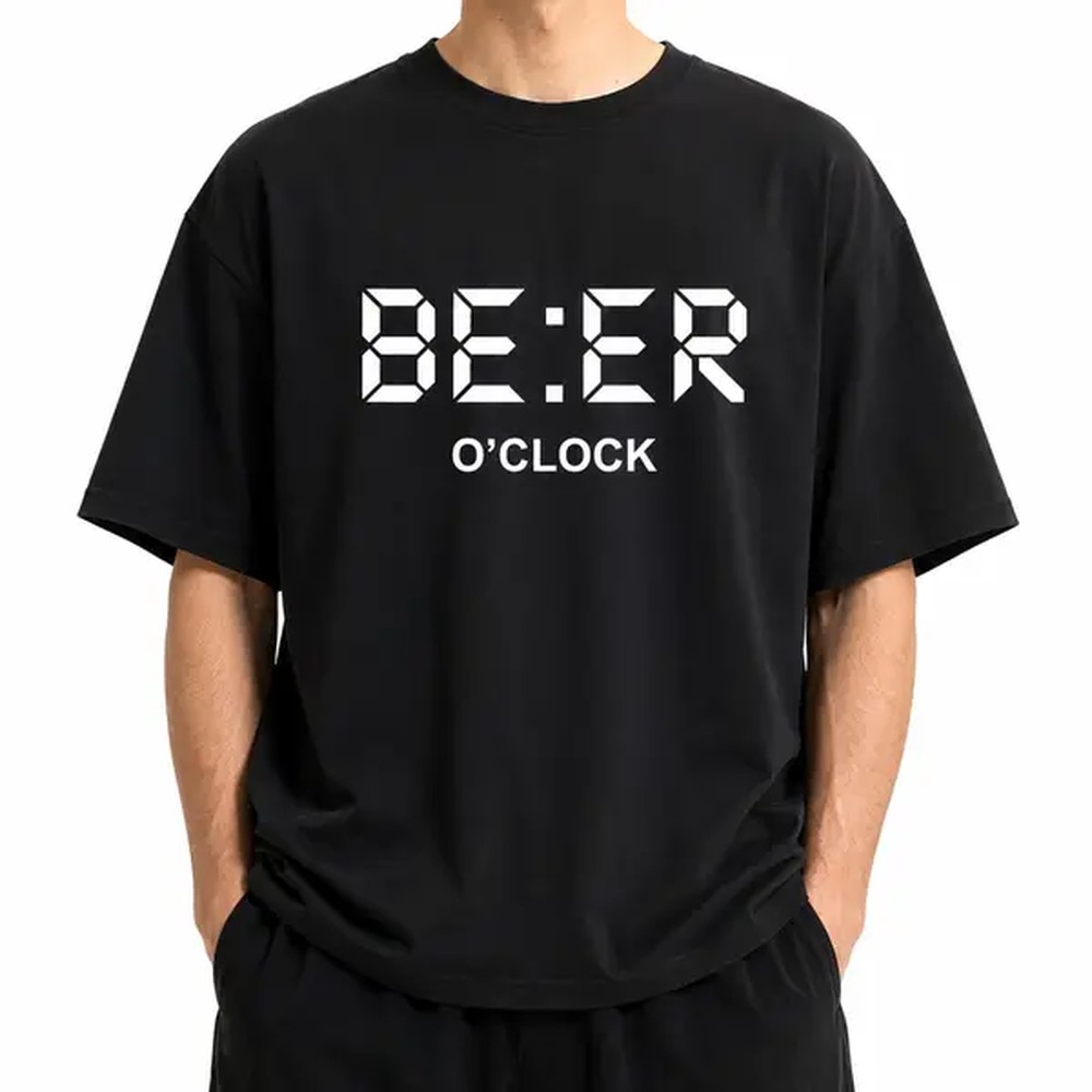 Graphic Tee Oversized - Grappig T-shirt met digitale klok-letterprint, zwart